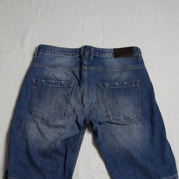 UCB DENIM SHORTS FOR MEN(NEVER USED) - Picture 2 of 8